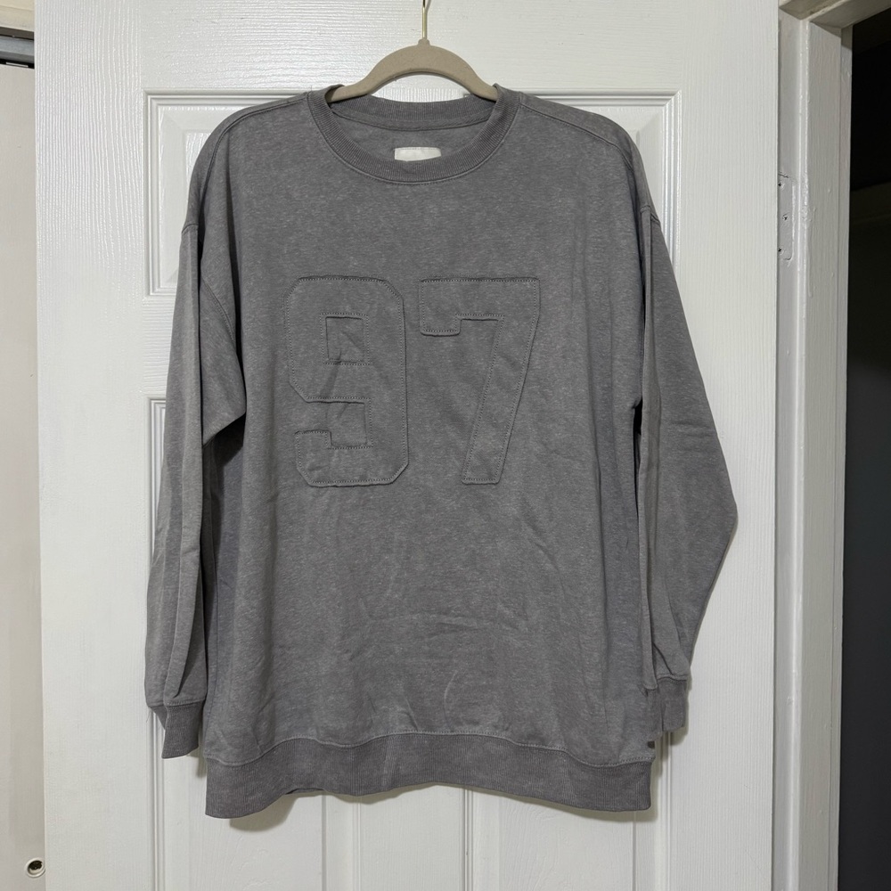 NWT Women’s Crewneck Size Medium
